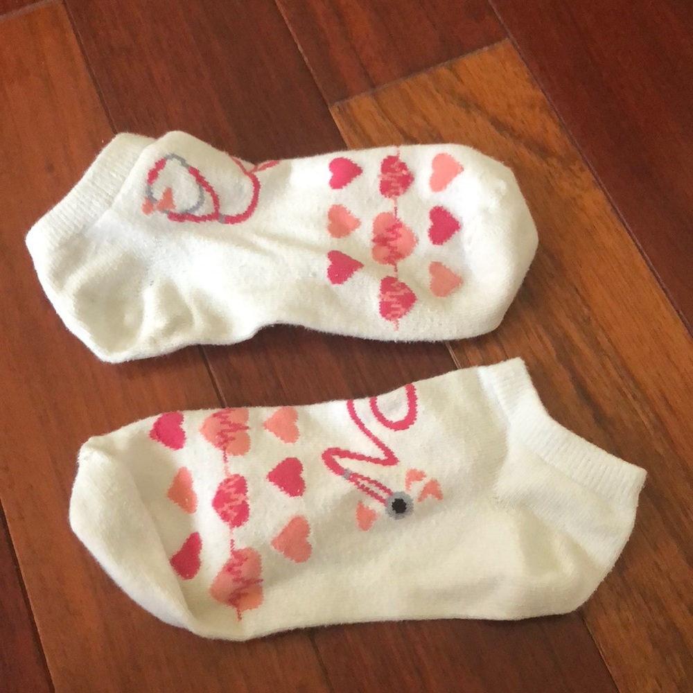 Pink & white heart socks w stethoscope